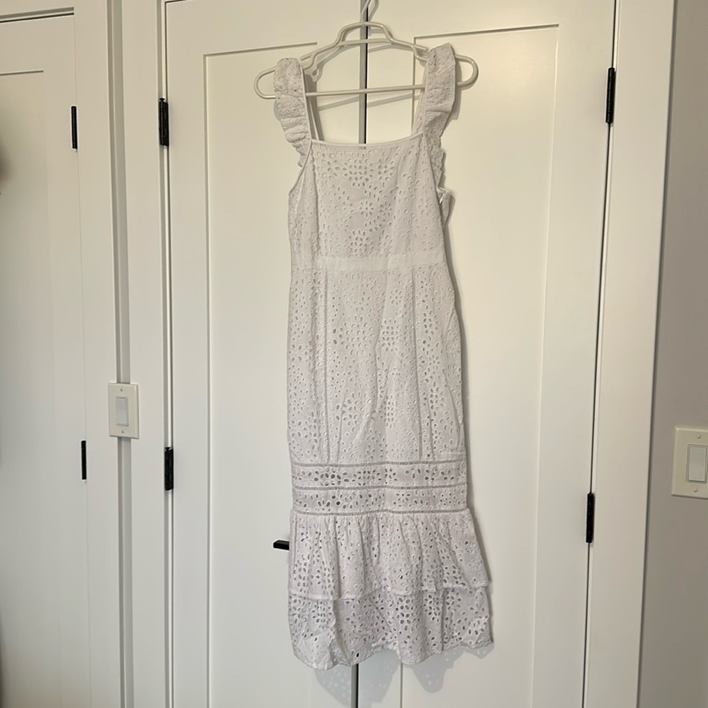 Banana Republic Eyelet Midi Dress. Size 0.